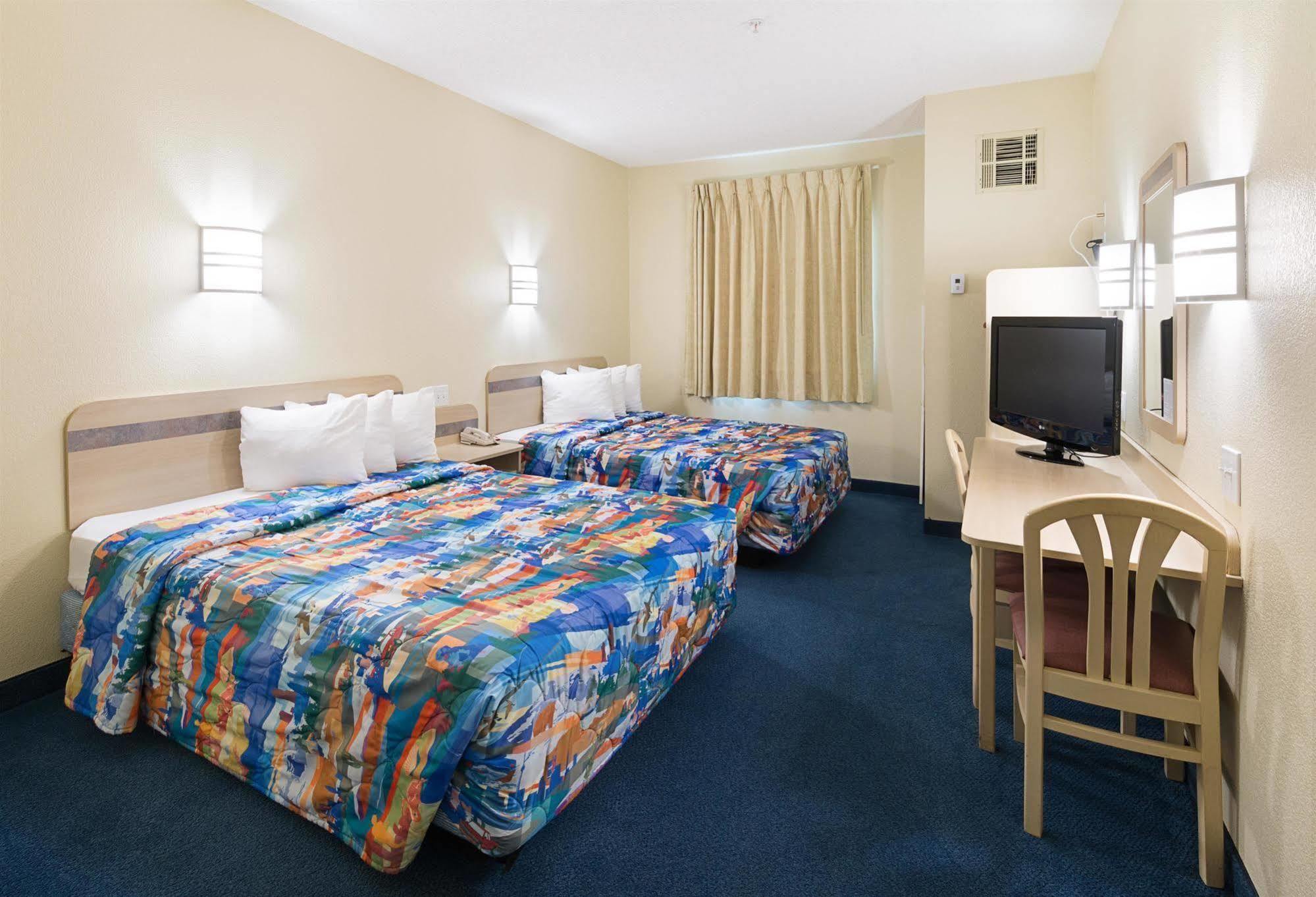 Hotel 6-weatherford, Tx 2*